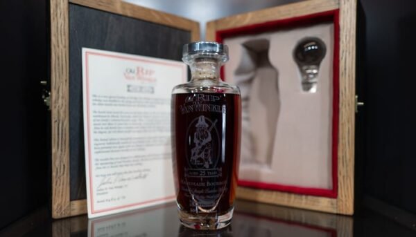 1994 Van Winkle Family Reserve 17 Year